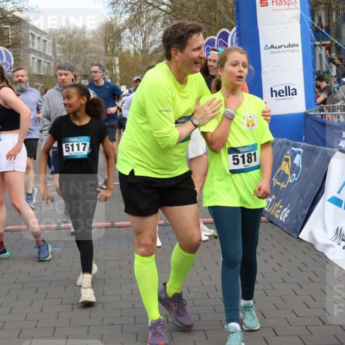 12.04.2026 - 45. Internationalen Wilhelmsburger Insellauf Strokosch-Dieckow http://msf.ph/oto/9456977 12.04.2026 13:02:49 Ziel 5181, 5117 meine-sportfotos.de