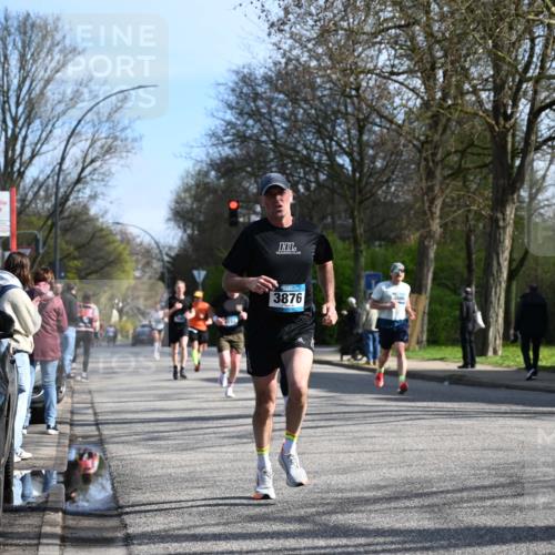 12.04.2026 - 45. Internationalen Wilhelmsburger Insellauf J. Mangold http://msf.ph/oto/9457052 12.04.2026 10:32:28 Ziel 4378, 3675, 3876, 3506, 4370, 3983, 3114, 4150, 3296, 3323, 5639, 2071, 3014, 5623, 3708, 4322, 3327, 5764 meine-sportfotos.de
