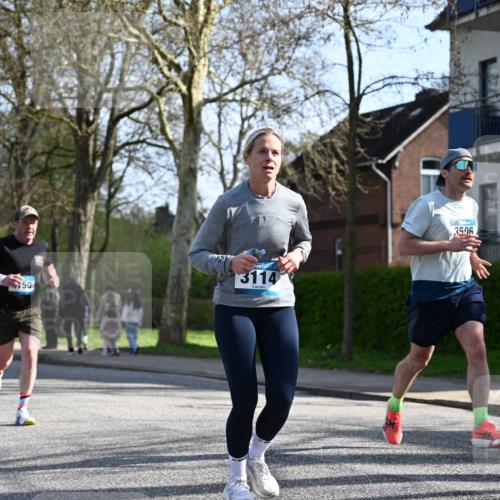 12.04.2026 - 45. Internationalen Wilhelmsburger Insellauf J. Mangold http://msf.ph/oto/9457094 12.04.2026 10:32:32 Ziel 3675, 3876, 3506, 4370, 3983, 3114, 4150, 3296, 3323, 5639, 2071, 3014, 5623, 3708, 3708, 4322, 3327, 5764 meine-sportfotos.de