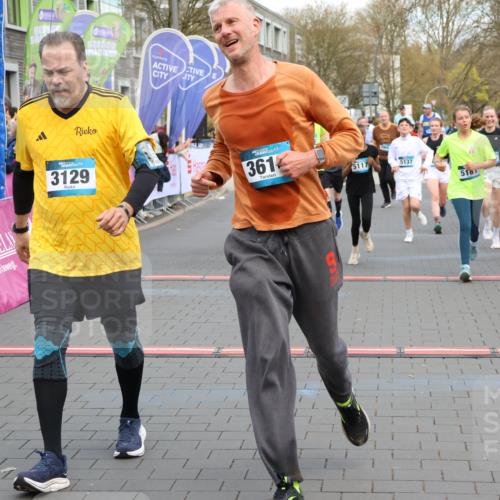 12.04.2026 - 45. Internationalen Wilhelmsburger Insellauf Strokosch-Dieckow http://msf.ph/oto/9457113 12.04.2026 13:02:42 Ziel 3129, 3616 meine-sportfotos.de