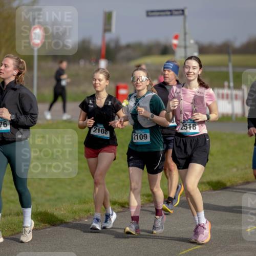 12.04.2026 - 45. Internationalen Wilhelmsburger Insellauf Michael Strokosch http://msf.ph/oto/9457203 12.04.2026 09:36:31 Laufen 2776, 2108, 2109, 2518, 2310 meine-sportfotos.de