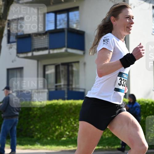 12.04.2026 - 45. Internationalen Wilhelmsburger Insellauf J. Mangold http://msf.ph/oto/9457212 12.04.2026 10:32:40 Ziel 4370, 3983, 3114, 4150, 3296, 3323, 5639, 2071, 3014, 5623, 3708, 4322, 3327, 5764, 5764, 2892 meine-sportfotos.de