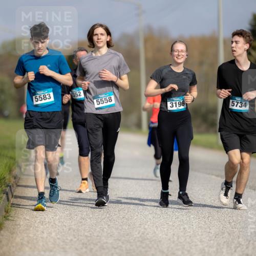 12.04.2026 - 45. Internationalen Wilhelmsburger Insellauf Michael Strokosch http://msf.ph/oto/9457236 12.04.2026 10:04:31 Laufen 5583, 352, 5558, 3196, 5734 meine-sportfotos.de