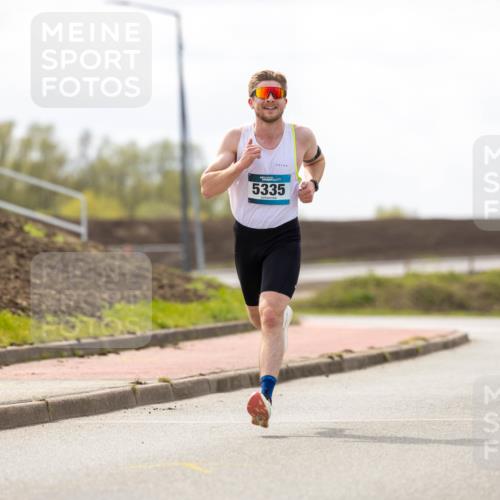 12.04.2026 - 45. Internationalen Wilhelmsburger Insellauf Michael Strokosch http://msf.ph/oto/9457278 12.04.2026 12:34:58 Laufen 5335 meine-sportfotos.de