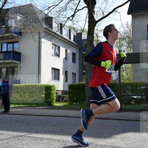 12.04.2026 - 45. Internationalen Wilhelmsburger Insellauf J. Mangold http://msf.ph/oto/9457292 12.04.2026 10:32:52 Ziel 2071, 3014, 5623, 3708, 4322, 3327, 5764, 5764, 2892, 5821, 4738, 2893, 5843 meine-sportfotos.de