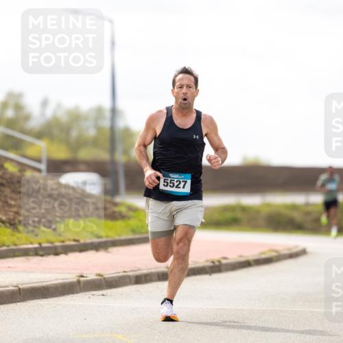 12.04.2026 - 45. Internationalen Wilhelmsburger Insellauf Michael Strokosch http://msf.ph/oto/9457305 12.04.2026 12:35:16 Laufen 5527 meine-sportfotos.de