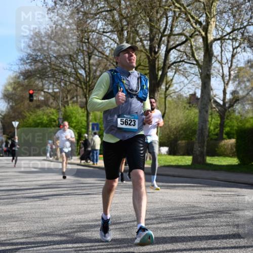 12.04.2026 - 45. Internationalen Wilhelmsburger Insellauf J. Mangold http://msf.ph/oto/9457306 12.04.2026 10:32:58 Ziel 5623, 3708, 4322, 3327, 5764, 2892, 5821, 4738, 2893, 5843, 3447, 4441 meine-sportfotos.de