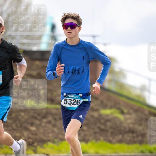 12.04.2026 - 45. Internationalen Wilhelmsburger Insellauf Michael Strokosch http://msf.ph/oto/9457357 12.04.2026 12:36:19 Laufen 45, 5326 meine-sportfotos.de