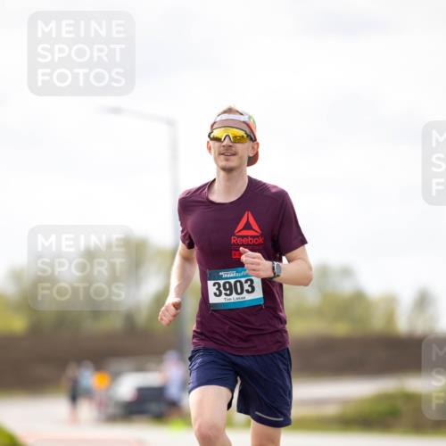 12.04.2026 - 45. Internationalen Wilhelmsburger Insellauf Michael Strokosch http://msf.ph/oto/9457376 12.04.2026 12:36:34 Laufen 3903 meine-sportfotos.de