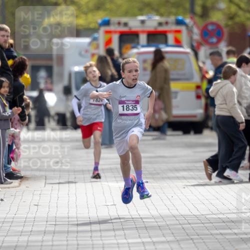 12.04.2026 - 45. Internationalen Wilhelmsburger Insellauf Michael Strokosch http://msf.ph/oto/9457547 12.04.2026 14:48:26 Laufen 1824, 1835 meine-sportfotos.de