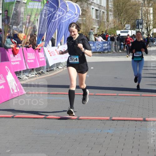 12.04.2026 - 45. Internationalen Wilhelmsburger Insellauf Strokosch-Dieckow http://msf.ph/oto/9457560 12.04.2026 11:04:08 Ziel 2914, 5842 meine-sportfotos.de