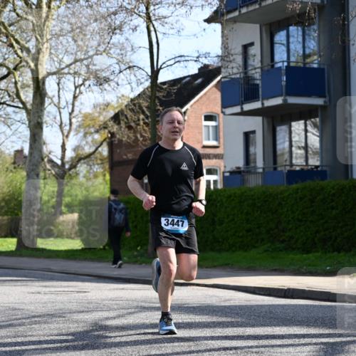 12.04.2026 - 45. Internationalen Wilhelmsburger Insellauf J. Mangold http://msf.ph/oto/9457583 12.04.2026 10:33:32 Ziel 5821, 4738, 2893, 5843, 3447, 4441, 4945, 4043, 2632, 2504, 4196, 5238, 5239, 5294, 3841, 3605, 2547, 3424, 3924, 4493 meine-sportfotos.de