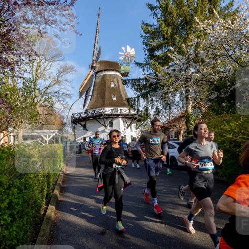 12.04.2026 - 45. Internationalen Wilhelmsburger Insellauf Michael Strokosch http://msf.ph/oto/9457604 12.04.2026 09:02:51 Laufen 2818, 5605, 3615 meine-sportfotos.de