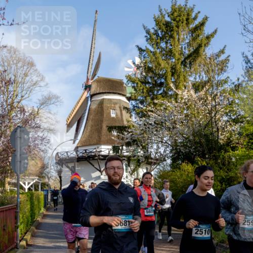 12.04.2026 - 45. Internationalen Wilhelmsburger Insellauf Michael Strokosch http://msf.ph/oto/9457605 12.04.2026 09:03:10 Laufen 881, 5655, 2510, 259 meine-sportfotos.de