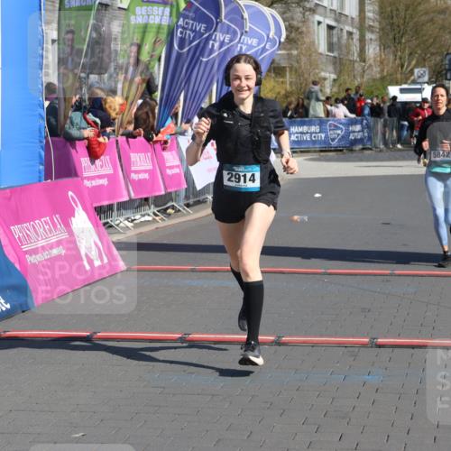 12.04.2026 - 45. Internationalen Wilhelmsburger Insellauf Strokosch-Dieckow http://msf.ph/oto/9457631 12.04.2026 11:04:09 Ziel 2914, 5842 meine-sportfotos.de