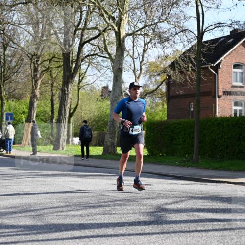 12.04.2026 - 45. Internationalen Wilhelmsburger Insellauf J. Mangold http://msf.ph/oto/9457664 12.04.2026 10:33:38 Ziel 5843, 3447, 4441, 4945, 4043, 2632, 2504, 4196, 5238, 5239, 5294, 3841, 3605, 2547, 3424, 3924, 4493, 3945 meine-sportfotos.de