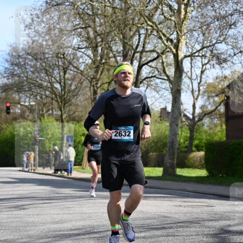 12.04.2026 - 45. Internationalen Wilhelmsburger Insellauf J. Mangold http://msf.ph/oto/9457731 12.04.2026 10:33:44 Ziel 4441, 4945, 4043, 2632, 2504, 4196, 5238, 5239, 5294, 3841, 3605, 2547, 3424, 3924, 4493, 4493, 3945, 3613, 2270 meine-sportfotos.de