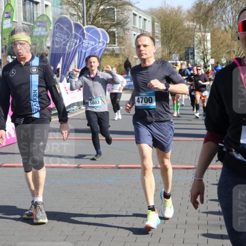 12.04.2026 - 45. Internationalen Wilhelmsburger Insellauf Strokosch-Dieckow http://msf.ph/oto/9457802 12.04.2026 10:47:11 Ziel 5538, 4706, 4700, 5803, 2206, 5421, 5626 meine-sportfotos.de