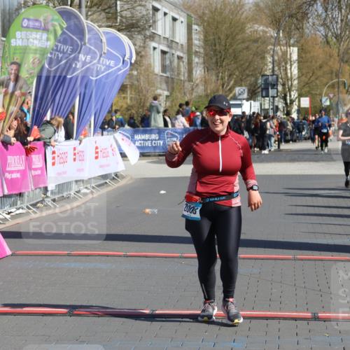 12.04.2026 - 45. Internationalen Wilhelmsburger Insellauf Strokosch-Dieckow http://msf.ph/oto/9457856 12.04.2026 11:04:19 Ziel 2005 meine-sportfotos.de