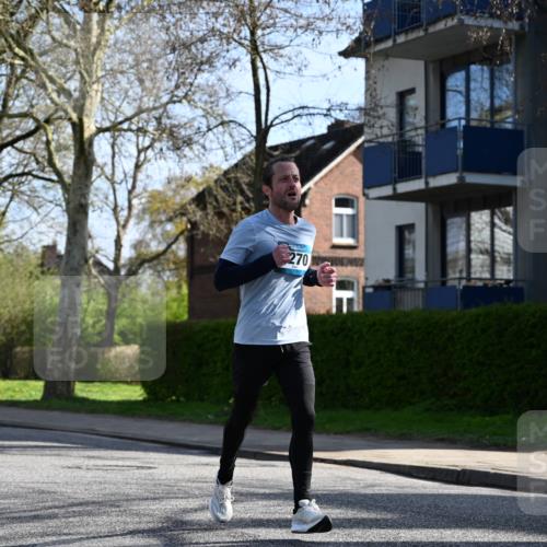 12.04.2026 - 45. Internationalen Wilhelmsburger Insellauf J. Mangold http://msf.ph/oto/9457889 12.04.2026 10:34:19 Ziel 4493, 3945, 3613, 2270, 4555, 2472, 2559, 3636, 3929, 5480, 3042, 3065, 2123, 3485, 3133, 4807, 3385, 2402, 2402, 2917, 2459, 2488, 2482, 4108, 3324, 5492 meine-sportfotos.de