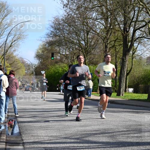 12.04.2026 - 45. Internationalen Wilhelmsburger Insellauf J. Mangold http://msf.ph/oto/9457892 12.04.2026 10:34:21 Ziel 4493, 3945, 3613, 2270, 4555, 2472, 2559, 3636, 3929, 5480, 3042, 3065, 2123, 3485, 3133, 4807, 3385, 2402, 2917, 2459, 2488, 2482, 4108, 2488, 2482, 4108, 3324, 5492, 5036, 5048 meine-sportfotos.de