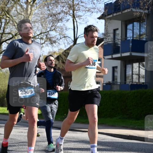 12.04.2026 - 45. Internationalen Wilhelmsburger Insellauf J. Mangold http://msf.ph/oto/9457919 12.04.2026 10:34:23 Ziel 3613, 2270, 4555, 2472, 2559, 3636, 3929, 5480, 3042, 3065, 2123, 3485, 3133, 4807, 3385, 2402, 2917, 2459, 2488, 2482, 4108, 3324, 5492, 5036, 5048, 2423, 2814 meine-sportfotos.de