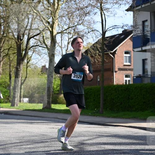 12.04.2026 - 45. Internationalen Wilhelmsburger Insellauf J. Mangold http://msf.ph/oto/9457924 12.04.2026 10:34:25 Ziel 3613, 2270, 4555, 2472, 2559, 3636, 3929, 5480, 3042, 3065, 2123, 3485, 3133, 3133, 4807, 3385, 2402, 2917, 2459, 2488, 2482, 4108, 3324, 5492, 5036, 5048, 2423, 2814, 4000, 5551 meine-sportfotos.de