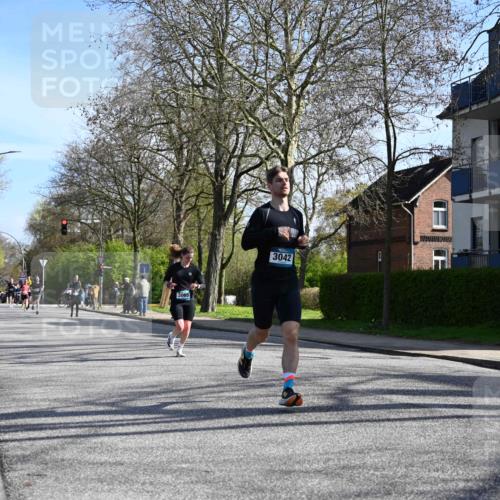 12.04.2026 - 45. Internationalen Wilhelmsburger Insellauf J. Mangold http://msf.ph/oto/9457946 12.04.2026 10:34:28 Ziel 3613, 2270, 4555, 2472, 2559, 3636, 3929, 5480, 3042, 3065, 2123, 3485, 3133, 4807, 3385, 3385, 2402, 2917, 2459, 2488, 2482, 4108, 3324, 5492, 5036, 5048, 2423, 2814, 4000, 5551 meine-sportfotos.de