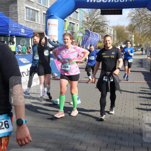 12.04.2026 - 45. Internationalen Wilhelmsburger Insellauf Strokosch-Dieckow http://msf.ph/oto/9457952 12.04.2026 10:47:21 Ziel 3010, 3854, 2393, 2845, 3332, 3349, 4297 meine-sportfotos.de