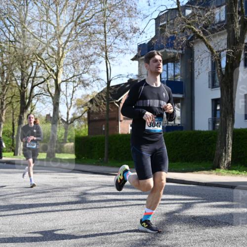 12.04.2026 - 45. Internationalen Wilhelmsburger Insellauf J. Mangold http://msf.ph/oto/9457955 12.04.2026 10:34:29 Ziel 2270, 4555, 2472, 2559, 3636, 3929, 5480, 3042, 3065, 2123, 3485, 3133, 4807, 3385, 2402, 2917, 2459, 2488, 2482, 4108, 3324, 5492, 5036, 5048, 2423, 2814, 4000, 5551, 4109 meine-sportfotos.de