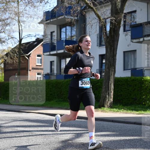 12.04.2026 - 45. Internationalen Wilhelmsburger Insellauf J. Mangold http://msf.ph/oto/9457964 12.04.2026 10:34:30 Ziel 2270, 4555, 2472, 2559, 3636, 3929, 5480, 3042, 3065, 2123, 3485, 3133, 4807, 3385, 2402, 2917, 2459, 2488, 2482, 4108, 3324, 5492, 5036, 5048, 2423, 2814, 4000, 5551, 4109 meine-sportfotos.de