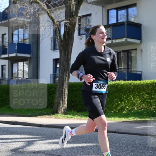 12.04.2026 - 45. Internationalen Wilhelmsburger Insellauf J. Mangold http://msf.ph/oto/9457968 12.04.2026 10:34:30 Ziel 2270, 4555, 2472, 2559, 3636, 3929, 5480, 3042, 3065, 2123, 3485, 3133, 4807, 3385, 2402, 2917, 2459, 2488, 2482, 4108, 3324, 5492, 5036, 5048, 2423, 2814, 4000, 5551, 4109 meine-sportfotos.de