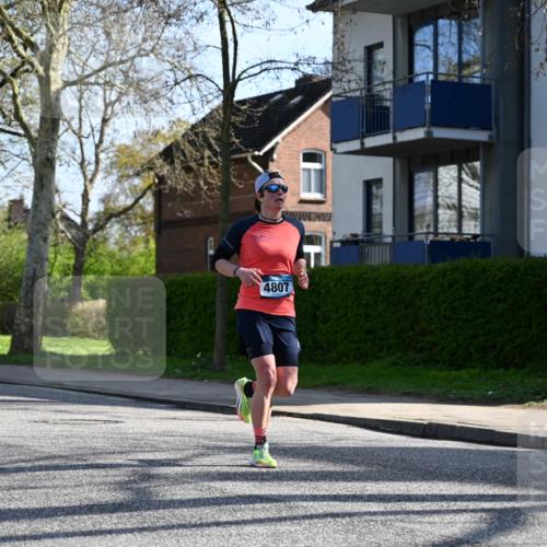 12.04.2026 - 45. Internationalen Wilhelmsburger Insellauf J. Mangold http://msf.ph/oto/9457988 12.04.2026 10:34:39 Ziel 3042, 3065, 2123, 3485, 3133, 4807, 3385, 2402, 2917, 2459, 2488, 2482, 4108, 3324, 5492, 5492, 5036, 5048, 2423, 2814, 4000, 5551, 4109, 2497, 2583, 3759, 4127 meine-sportfotos.de
