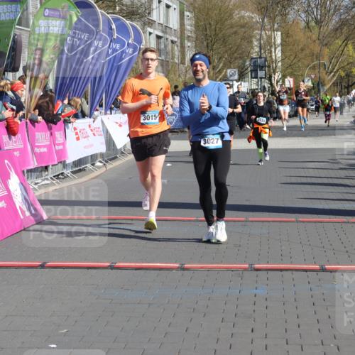 12.04.2026 - 45. Internationalen Wilhelmsburger Insellauf Strokosch-Dieckow http://msf.ph/oto/9457991 12.04.2026 11:04:34 Ziel 3027, 3015 meine-sportfotos.de