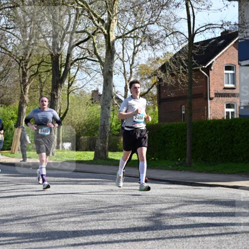 12.04.2026 - 45. Internationalen Wilhelmsburger Insellauf J. Mangold http://msf.ph/oto/9458017 12.04.2026 10:34:44 Ziel 3485, 3133, 4807, 3385, 2402, 2917, 2459, 2488, 2482, 4108, 3324, 5492, 5036, 5048, 5036, 5048, 2423, 2814, 4000, 5551, 4109, 2497, 2497, 2583, 3759, 4127, 5523 meine-sportfotos.de