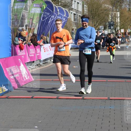 12.04.2026 - 45. Internationalen Wilhelmsburger Insellauf Strokosch-Dieckow http://msf.ph/oto/9458054 12.04.2026 11:04:35 Ziel 3027, 3015 meine-sportfotos.de