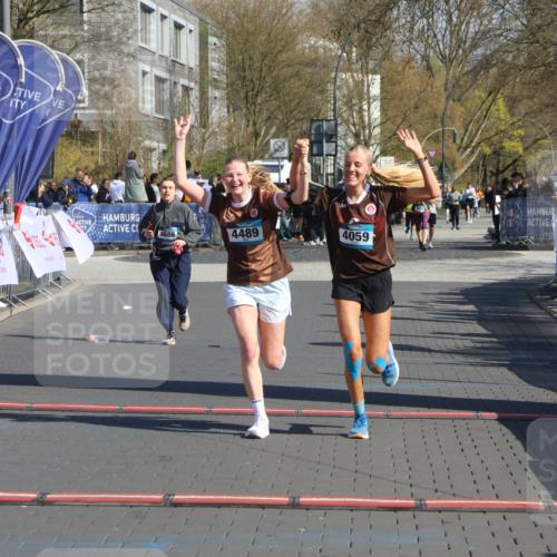 12.04.2026 - 45. Internationalen Wilhelmsburger Insellauf Strokosch-Dieckow http://msf.ph/oto/9458203 12.04.2026 11:04:44 Ziel 5533, 2664, 5792, 4059, 4489, 4686 meine-sportfotos.de