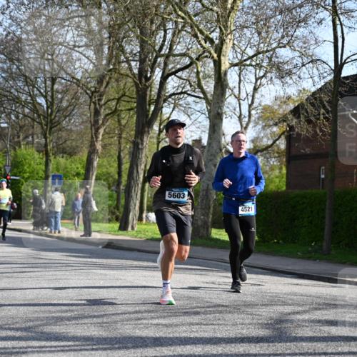 12.04.2026 - 45. Internationalen Wilhelmsburger Insellauf J. Mangold http://msf.ph/oto/9458211 12.04.2026 10:35:36 Ziel 4884, 5603, 4521, 5731, 5950, 5042, 4050, 5589, 3084, 3516, 3084, 3516, 3221, 2192, 3731, 4118, 4118, 4190, 4439 meine-sportfotos.de