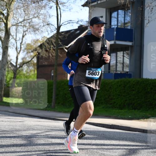 12.04.2026 - 45. Internationalen Wilhelmsburger Insellauf J. Mangold http://msf.ph/oto/9458232 12.04.2026 10:35:37 Ziel 5603, 4521, 5731, 5950, 5042, 4050, 5589, 3084, 3516, 3221, 2192, 3731, 4118, 4190, 4439 meine-sportfotos.de