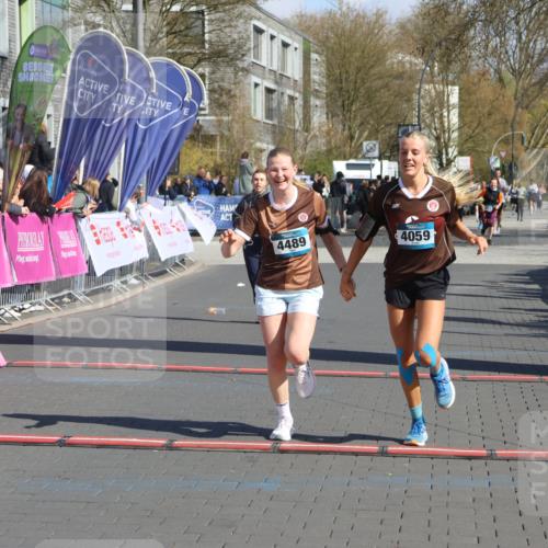 12.04.2026 - 45. Internationalen Wilhelmsburger Insellauf Strokosch-Dieckow http://msf.ph/oto/9458257 12.04.2026 11:04:44 Ziel 5533, 2664, 5792, 4059, 4489, 4686 meine-sportfotos.de
