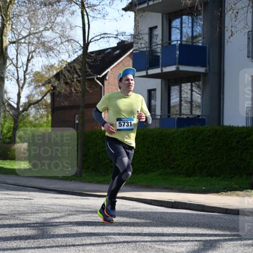 12.04.2026 - 45. Internationalen Wilhelmsburger Insellauf J. Mangold http://msf.ph/oto/9458270 12.04.2026 10:35:43 Ziel 5603, 4521, 5731, 5950, 5042, 4050, 5589, 3084, 3516, 3221, 2192, 3731, 4118, 4190, 4439, 4172, 4030, 5291 meine-sportfotos.de
