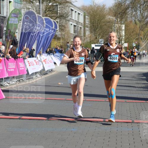 12.04.2026 - 45. Internationalen Wilhelmsburger Insellauf Strokosch-Dieckow http://msf.ph/oto/9458271 12.04.2026 11:04:45 Ziel 2664, 5792, 4059, 4489, 4686 meine-sportfotos.de