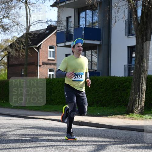 12.04.2026 - 45. Internationalen Wilhelmsburger Insellauf J. Mangold http://msf.ph/oto/9458276 12.04.2026 10:35:43 Ziel 5603, 4521, 5731, 5950, 5042, 4050, 5589, 3084, 3516, 3221, 2192, 3731, 4118, 4190, 4439, 4172, 4030, 5291 meine-sportfotos.de