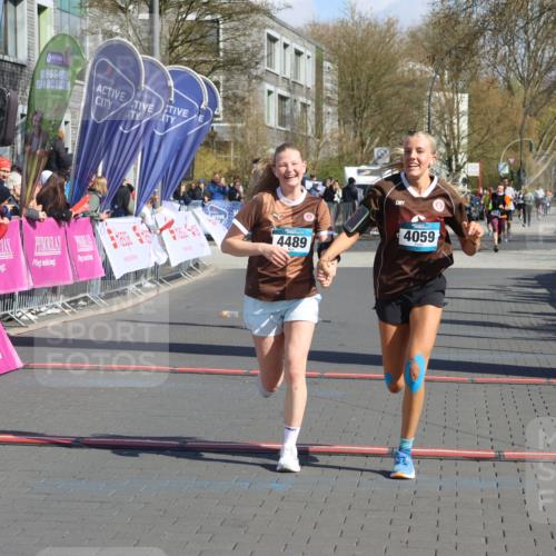 12.04.2026 - 45. Internationalen Wilhelmsburger Insellauf Strokosch-Dieckow http://msf.ph/oto/9458293 12.04.2026 11:04:45 Ziel 2664, 5792, 4059, 4489, 4686 meine-sportfotos.de