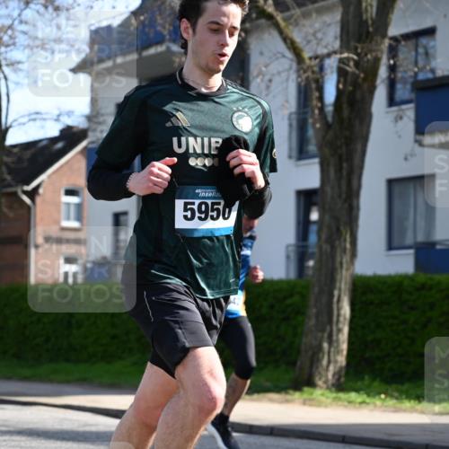 12.04.2026 - 45. Internationalen Wilhelmsburger Insellauf J. Mangold http://msf.ph/oto/9458297 12.04.2026 10:35:45 Ziel 5603, 4521, 5731, 5950, 5042, 4050, 5589, 3084, 3516, 3221, 2192, 3731, 2192, 3731, 4118, 4190, 4439, 4172, 4030, 5291 meine-sportfotos.de