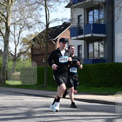 12.04.2026 - 45. Internationalen Wilhelmsburger Insellauf J. Mangold http://msf.ph/oto/9458308 12.04.2026 10:35:48 Ziel 4521, 5731, 5950, 5042, 4050, 5589, 3084, 3516, 3221, 2192, 3731, 4118, 4118, 4190, 4439, 4172, 4030, 5291, 2446 meine-sportfotos.de