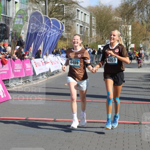 12.04.2026 - 45. Internationalen Wilhelmsburger Insellauf Strokosch-Dieckow http://msf.ph/oto/9458321 12.04.2026 11:04:45 Ziel 2664, 5792, 4059, 4489, 4686 meine-sportfotos.de