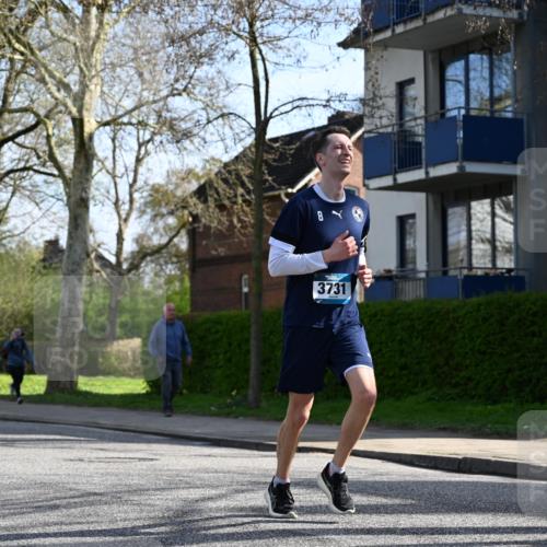 12.04.2026 - 45. Internationalen Wilhelmsburger Insellauf J. Mangold http://msf.ph/oto/9458373 12.04.2026 10:35:57 Ziel 4050, 5589, 3084, 3516, 3221, 2192, 3731, 4118, 4190, 4439, 4172, 4030, 5291, 2446, 2090, 5691, 3796 meine-sportfotos.de