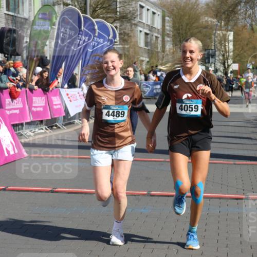 12.04.2026 - 45. Internationalen Wilhelmsburger Insellauf Strokosch-Dieckow http://msf.ph/oto/9458401 12.04.2026 11:04:46 Ziel 4059, 4489, 4686 meine-sportfotos.de