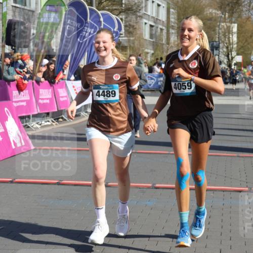 12.04.2026 - 45. Internationalen Wilhelmsburger Insellauf Strokosch-Dieckow http://msf.ph/oto/9458413 12.04.2026 11:04:46 Ziel 4059, 4489, 4686 meine-sportfotos.de